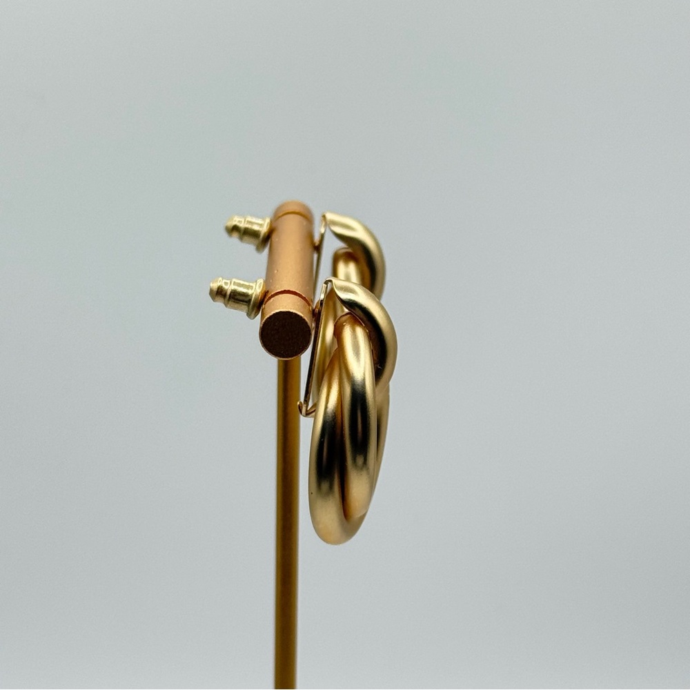 earrings - Picture 10 of 11